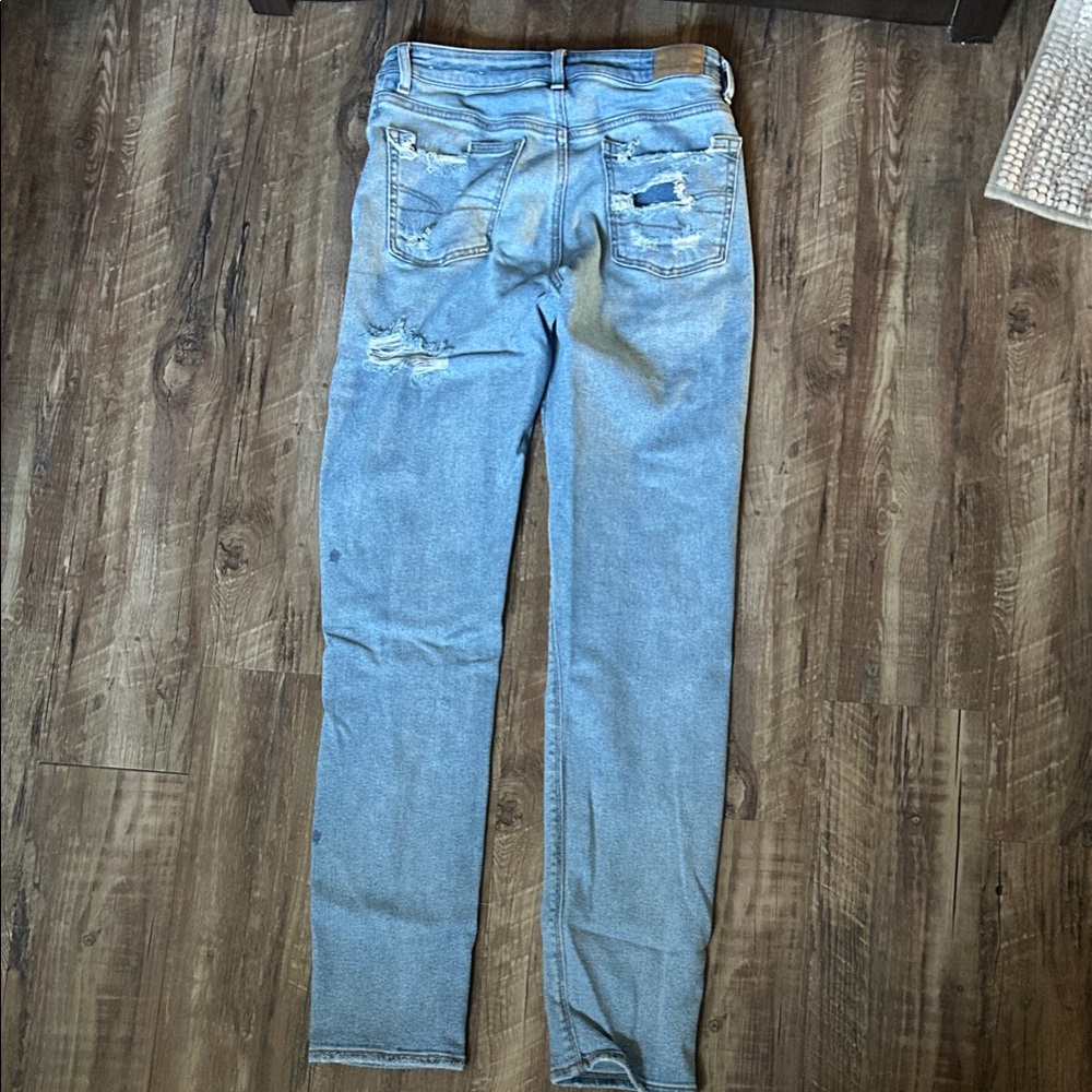 American Eagle Outfitters Light Blue Distressed Slim MOM Jeans - Picture 2 of 5